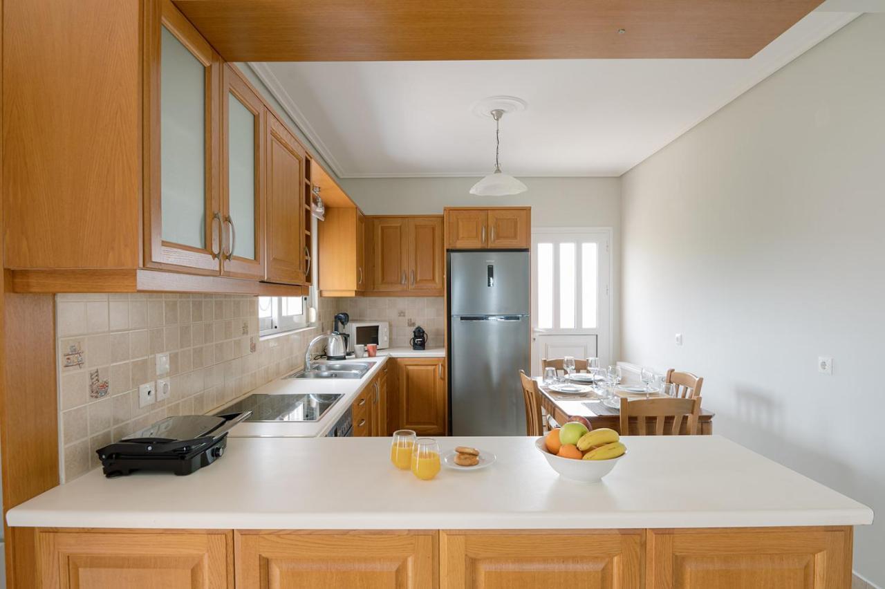 Vasilopoulos Residences - Apartments Eliana & Melanthia อาร์กอสโตลี ภายนอก รูปภาพ