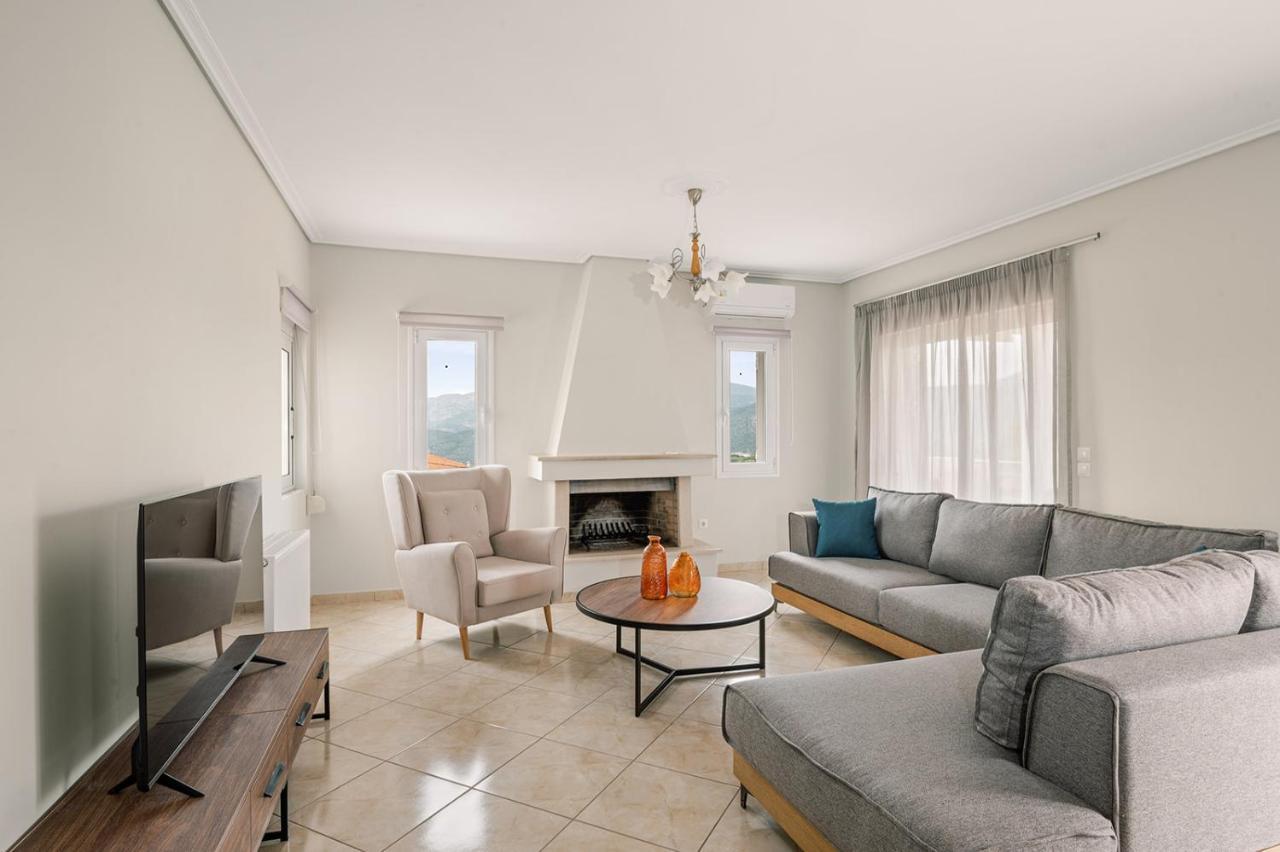 Vasilopoulos Residences - Apartments Eliana & Melanthia อาร์กอสโตลี ภายนอก รูปภาพ