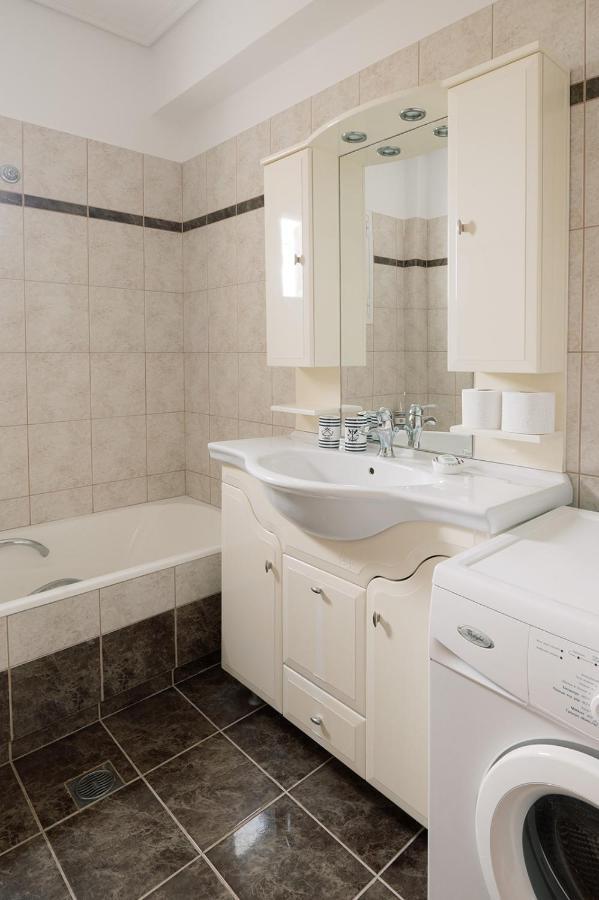 Vasilopoulos Residences - Apartments Eliana & Melanthia อาร์กอสโตลี ภายนอก รูปภาพ